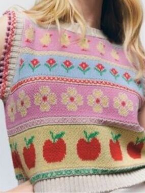 Zara cottage core cotton knit floral fruit spring sleeveless sweater small